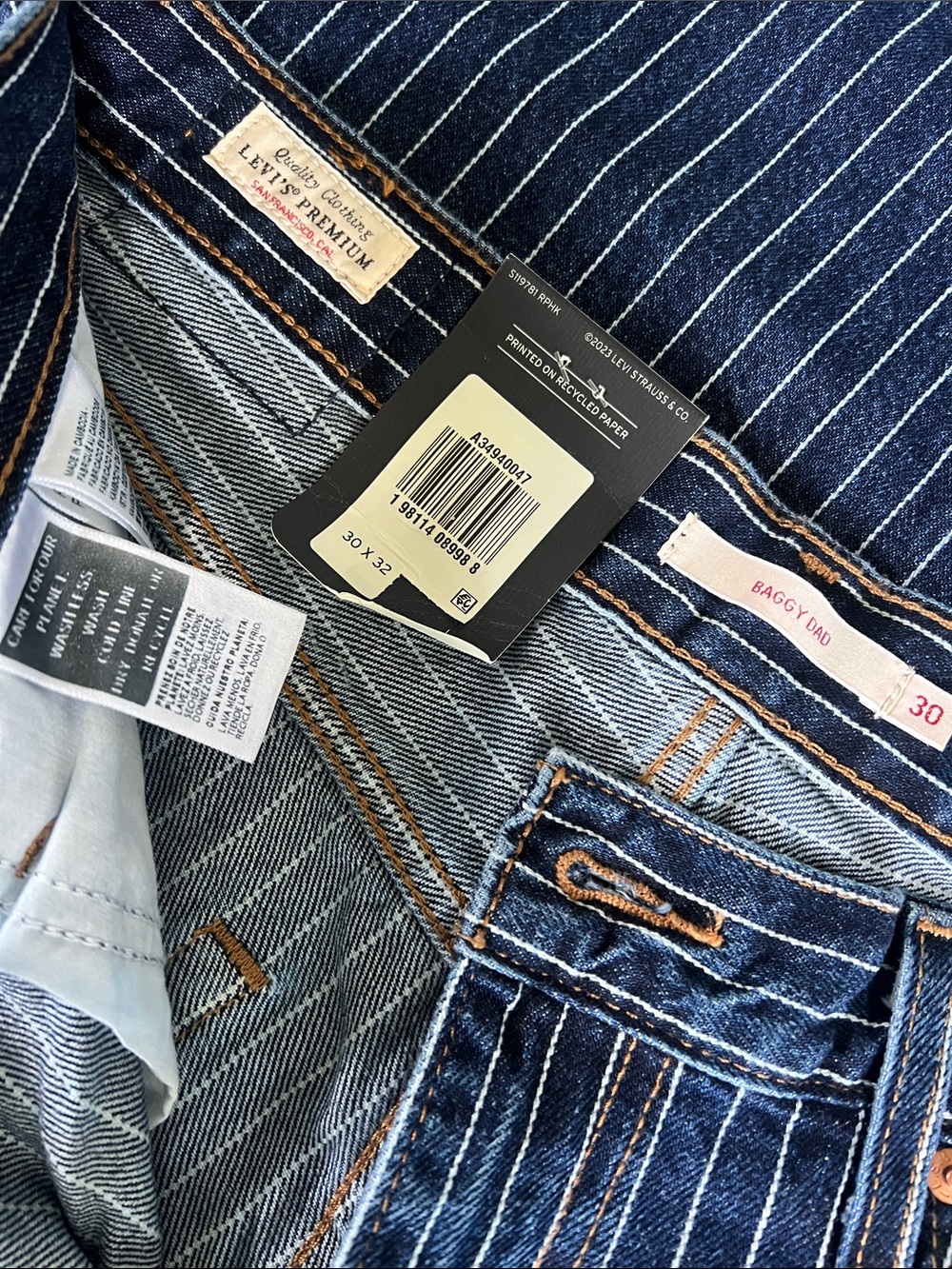 Levi's Jeans - Picture 4 of 5